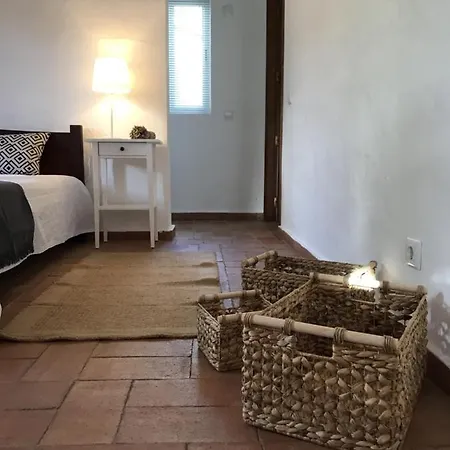 Quinta Valerina Casa Amendoeira Feriehus *